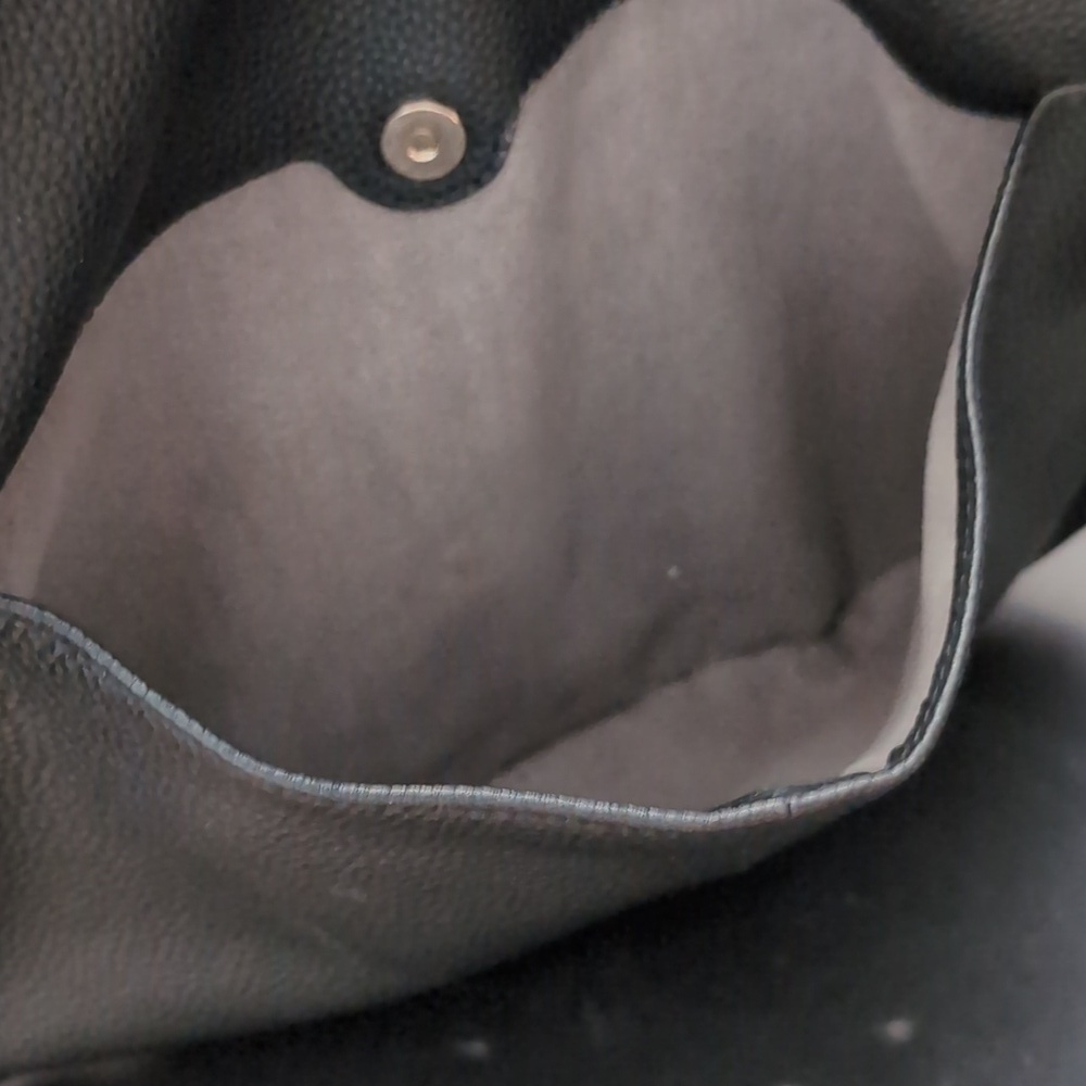 Vince Camuto Women's Black Genuine Leather Shoulder Bag/Hobo . - Picture 9 of 15